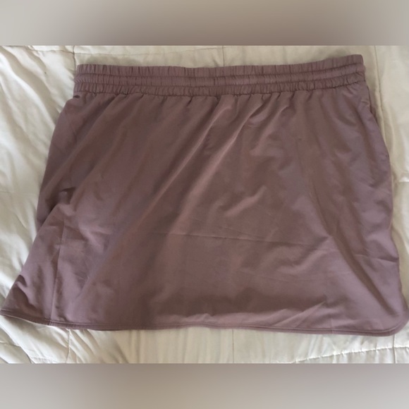 Ideology Commuter Skirt in Sandy Mauve - Picture 5 of 8